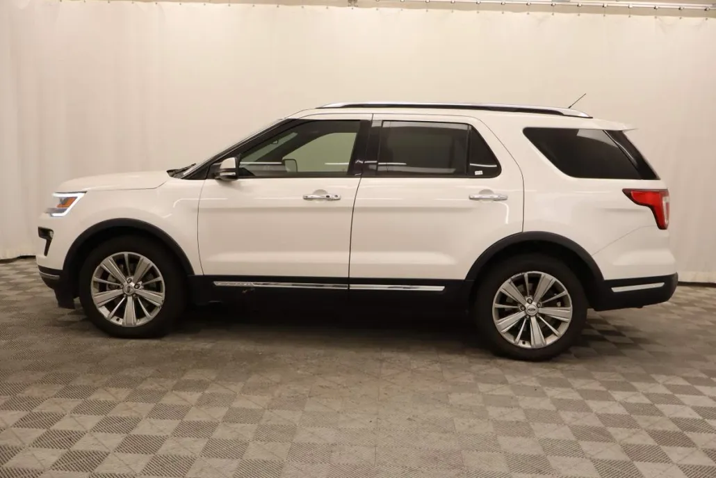 2019 Ford Explorer Limited photo 1