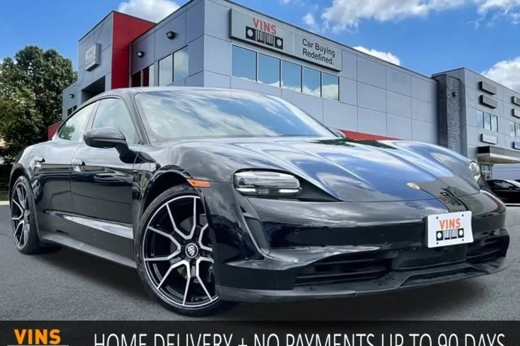 2023 Porsche Taycan Base photo 1