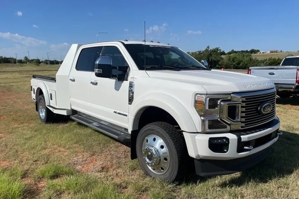 2022 Ford F-450 photo 1