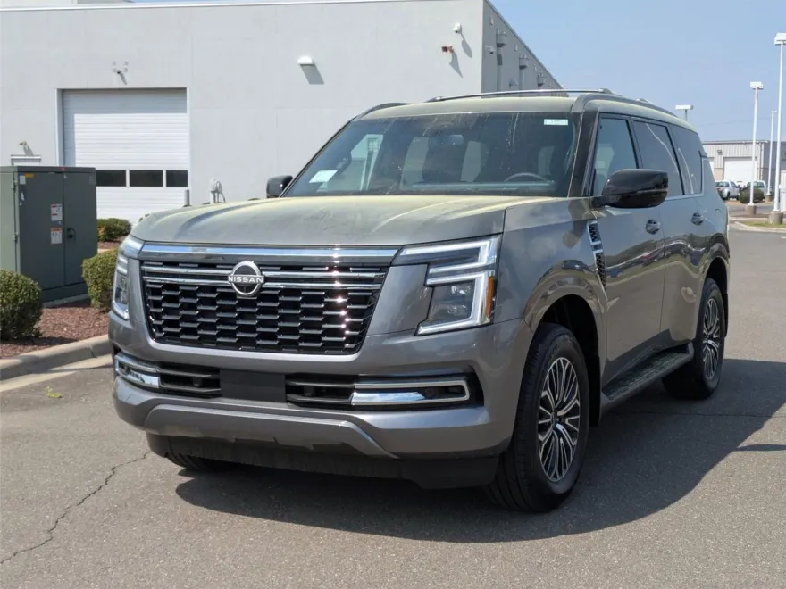 2025 Nissan Armada SL photo 1