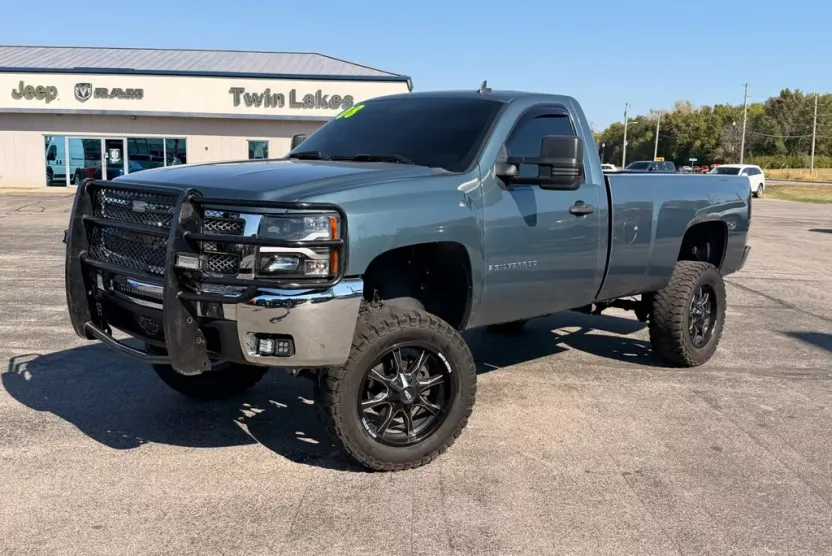 2008 Chevrolet Silverado 1500 Work Truck photo 1