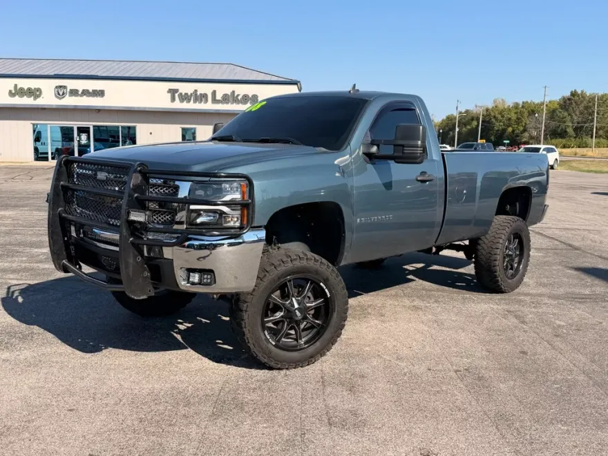 2008 Chevrolet Silverado 1500 Work Truck photo 1