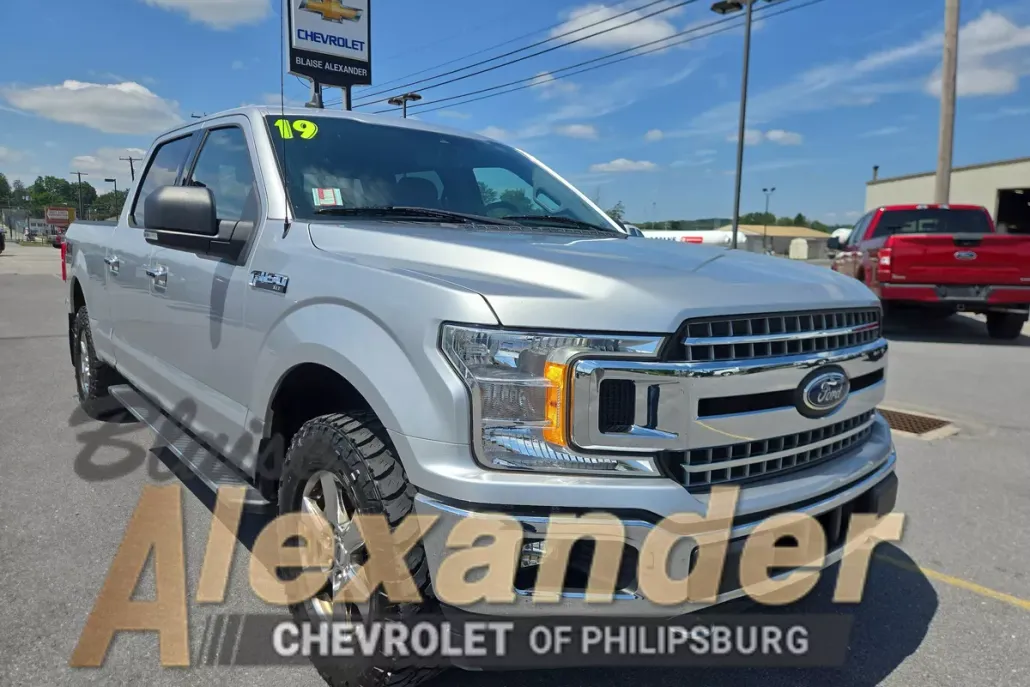 2019 Ford F-150 XLT photo 1