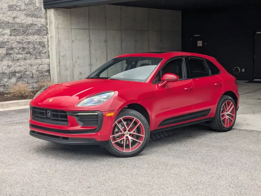 2025 Porsche Macan S photo 1
