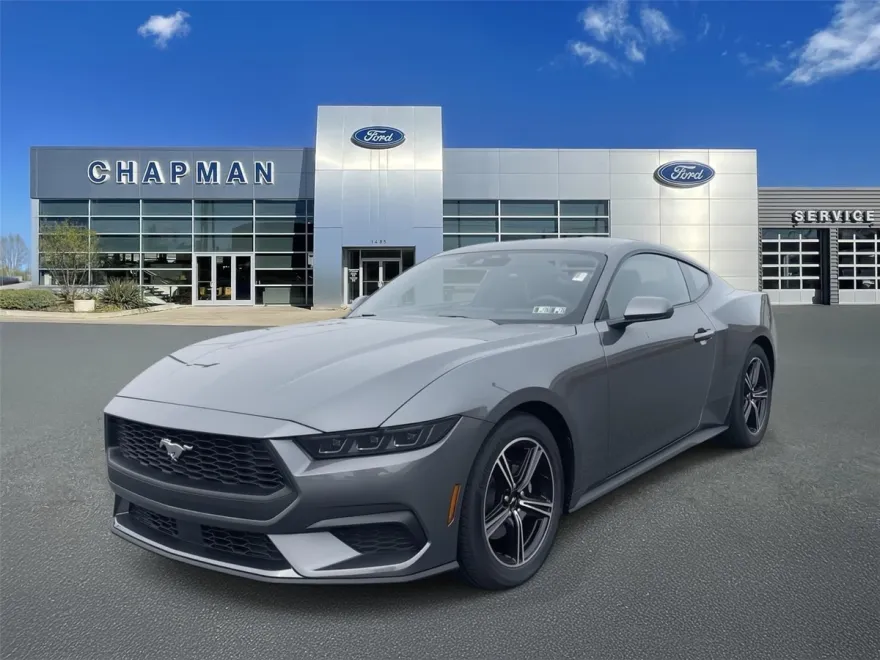 2025 Ford Mustang EcoBoost photo 1