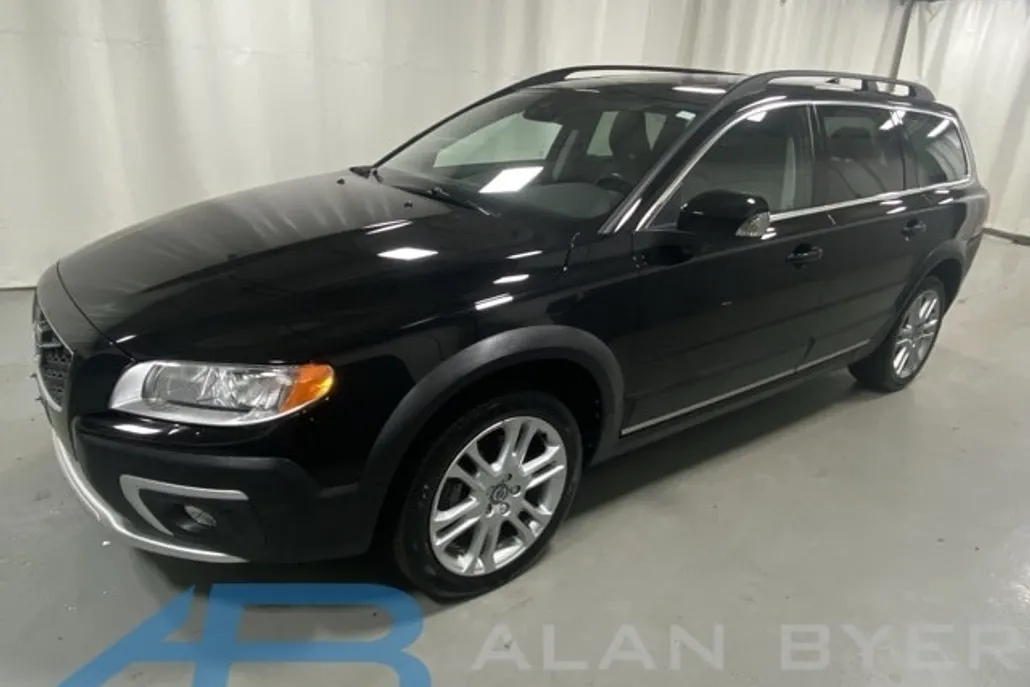 2016 Volvo XC70 T5 Platinum photo 1