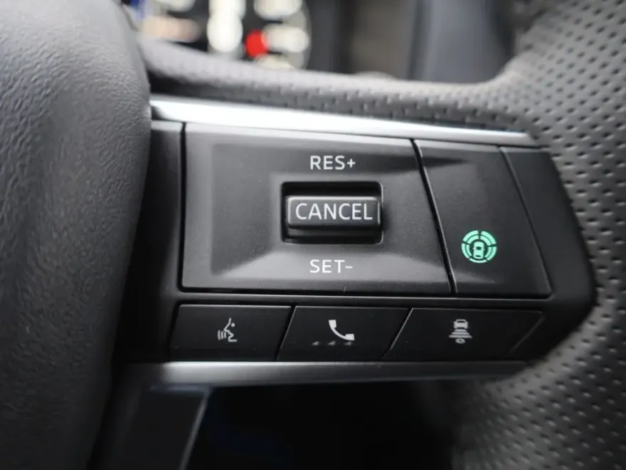 2025 Mitsubishi Outlander PHEV SE photo 37