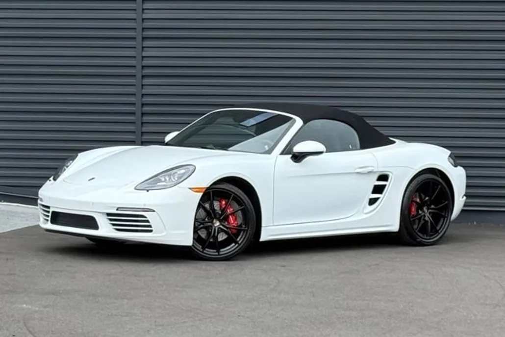 2024 Porsche Boxster S photo 1