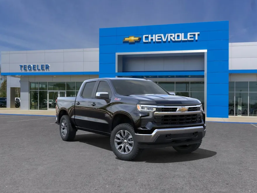 2025 Chevrolet Silverado 1500 LT photo 1
