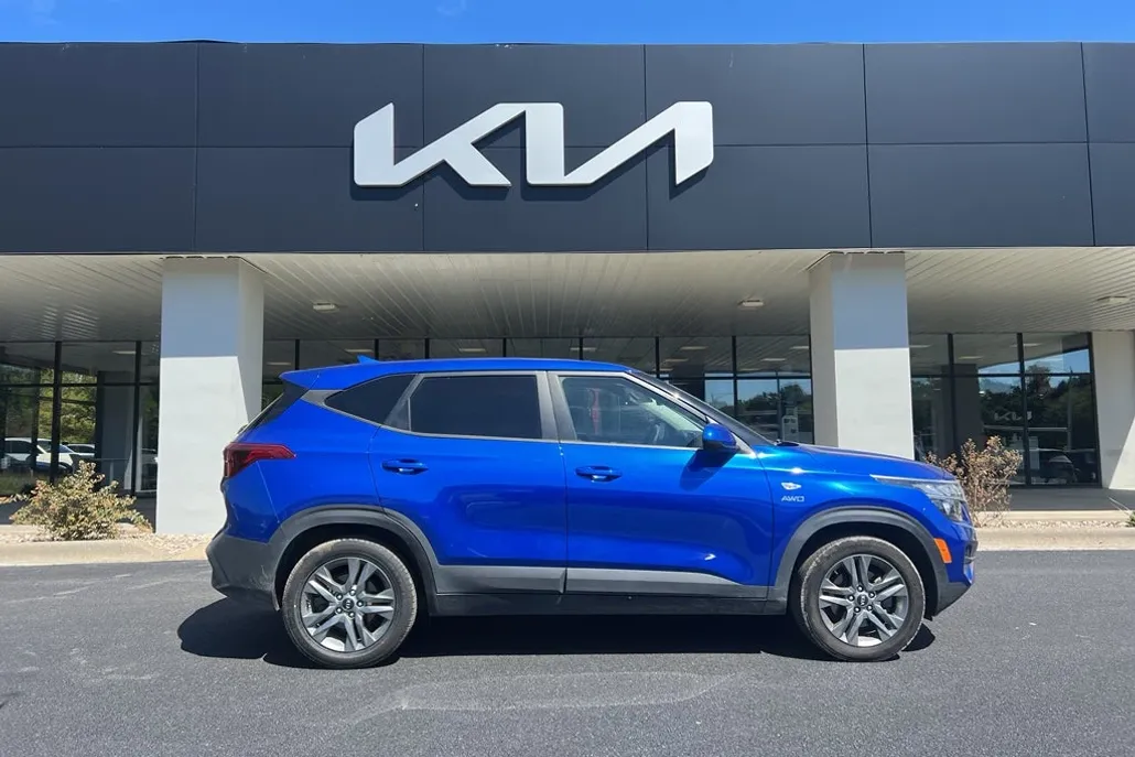 2021 Kia Seltos LX photo 1