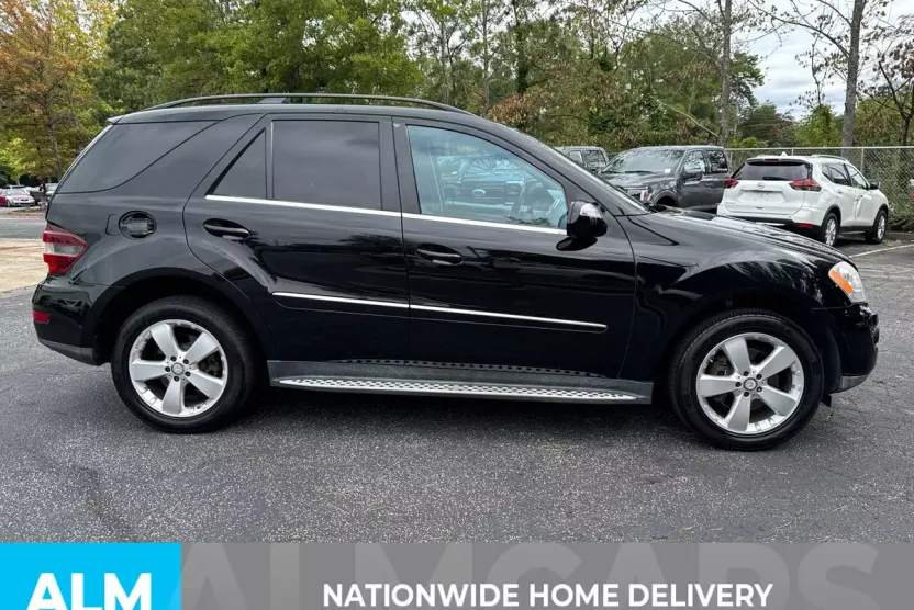 2010 Mercedes Benz ML 350 photo 1