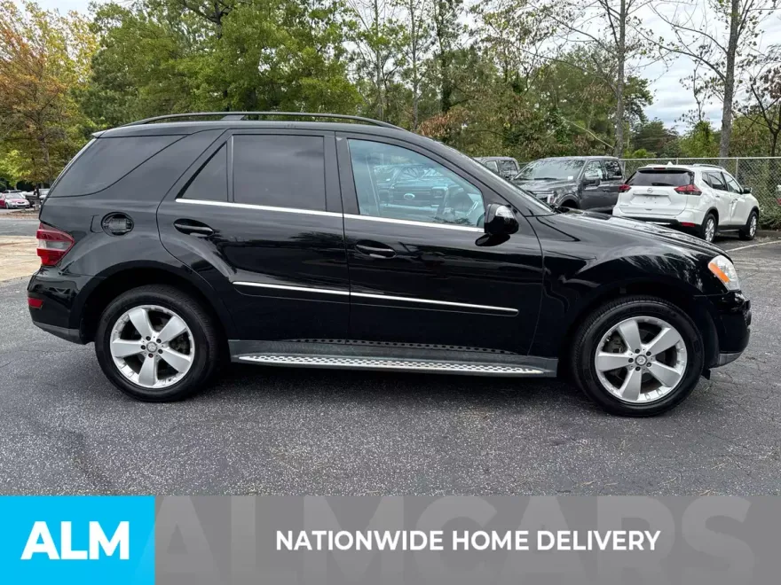 2010 Mercedes Benz ML 350 photo 1
