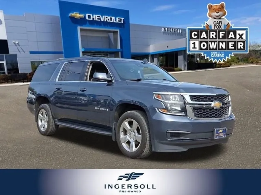 2019 Chevrolet Suburban LT photo 1