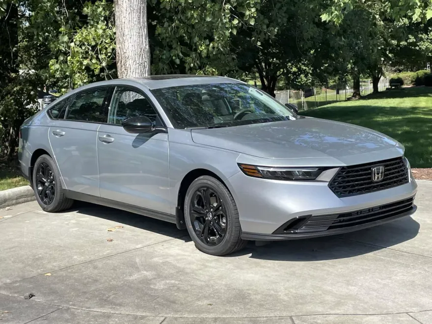 2025 Honda Accord SE photo 1