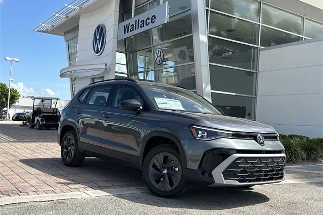 2025 Volkswagen Taos S photo 1