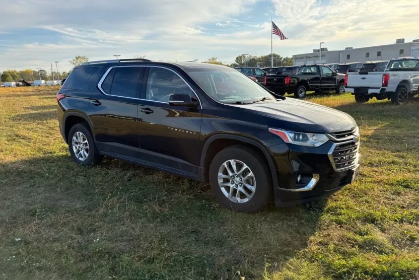2018 Chevrolet Traverse Cloth 1LT photo 1