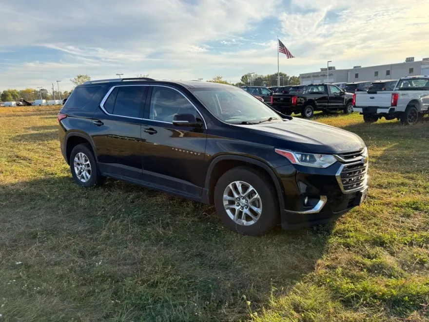 2018 Chevrolet Traverse Cloth 1LT photo 1