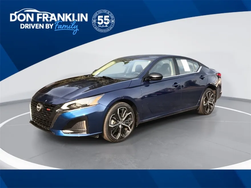 2024 Nissan Altima 2.5 SR photo 1