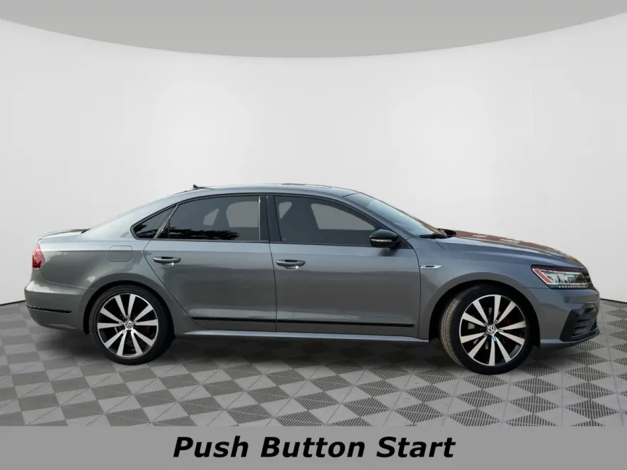 2018 Volkswagen Passat 3.6 V6 GT photo 1