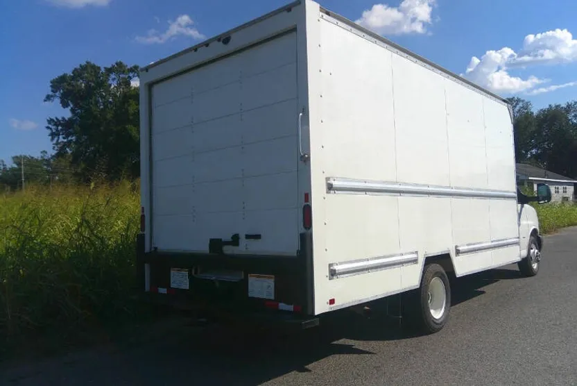 2020 Gmc Savana 3500 Cutaway photo 1