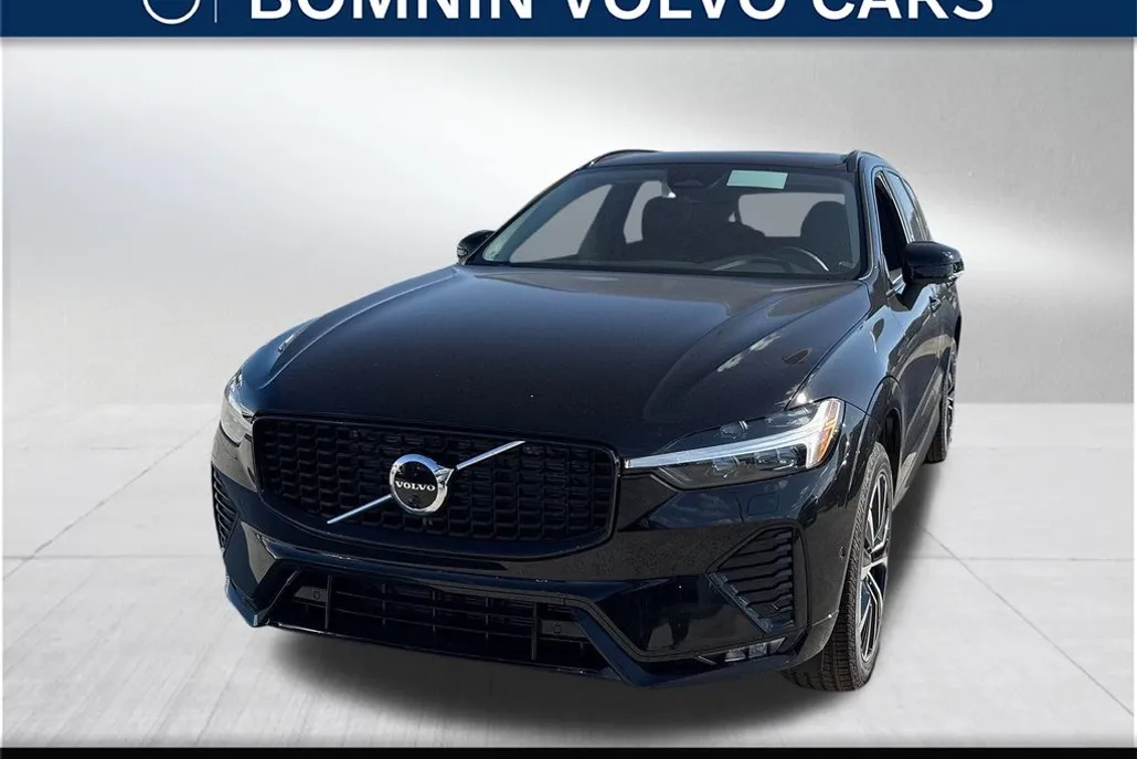 2025 Volvo XC60 B5 Plus photo 1
