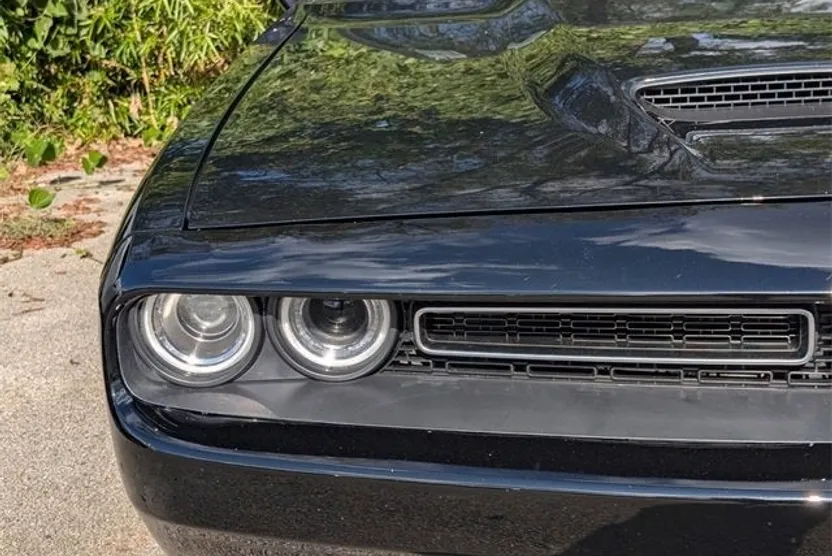 2022 Dodge Challenger GT photo 1