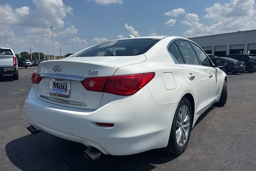 2017 Infiniti Q50 3.0t Premium photo 1