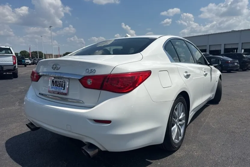 2017 Infiniti Q50 3.0t Premium photo 1