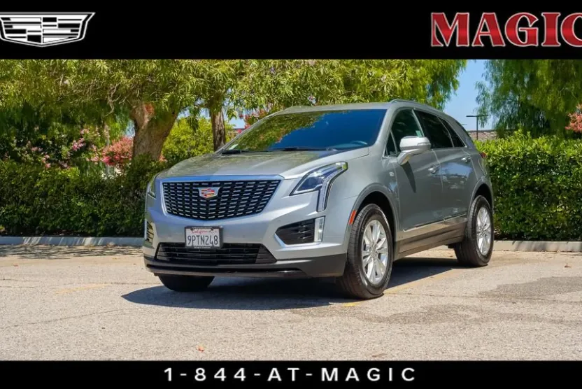 2025 Cadillac XT5 Luxury photo 1