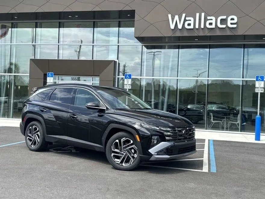 2025 Hyundai Tucson Limited photo 1