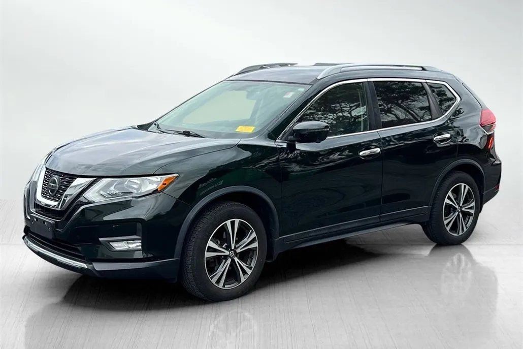 2019 Nissan Rogue SV photo 1