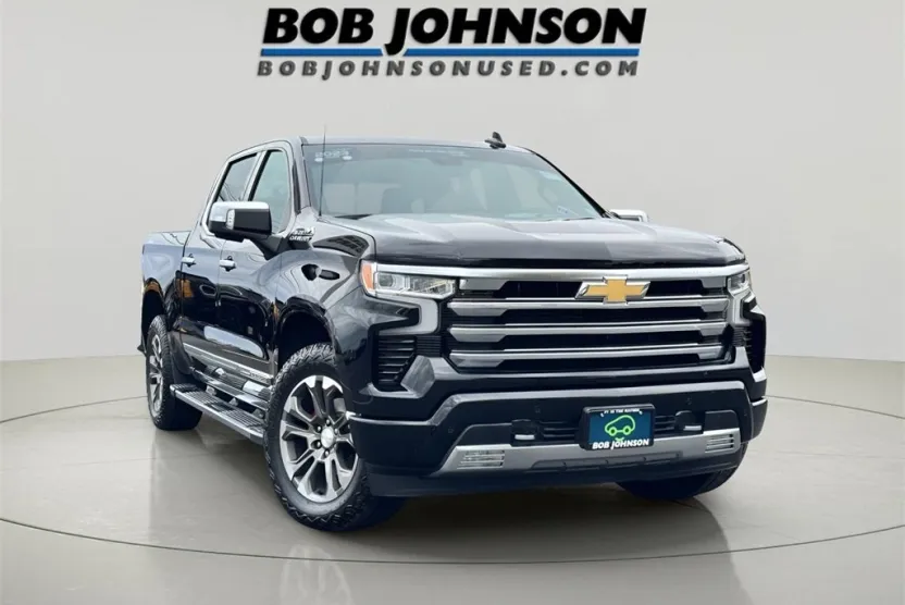 2023 Chevrolet Silverado 1500 High Country photo 1
