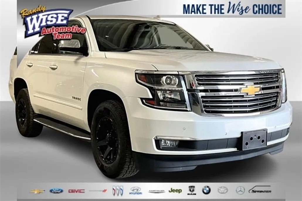 2017 Chevrolet Tahoe Premier photo 1