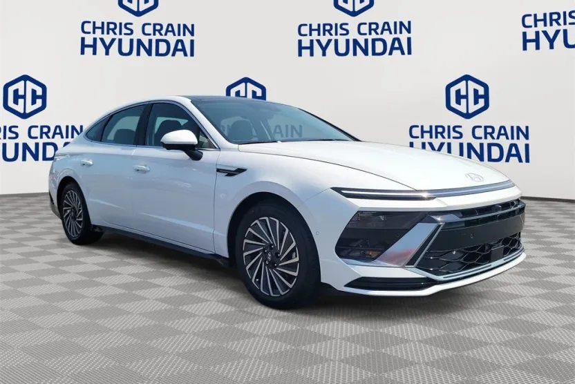 2024 Hyundai Sonata Hybrid Limited photo 1