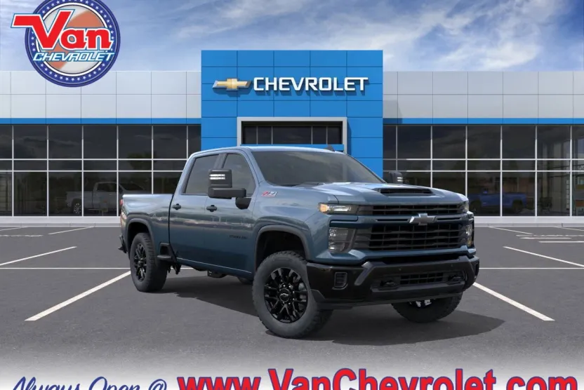 2026 Chevrolet Silverado 2500HD Custom photo 1