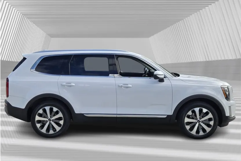2022 Kia Telluride EX photo 1