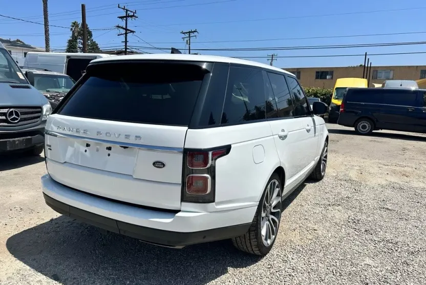 2020 Land Rover Range Rover HSE photo 1