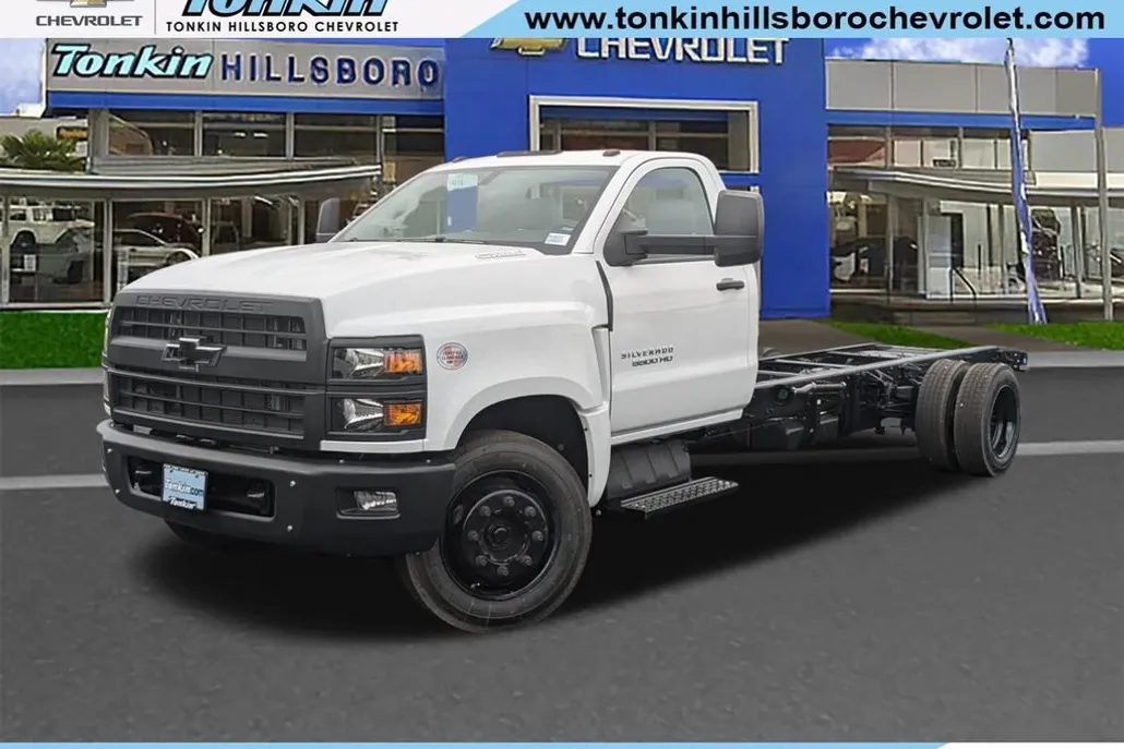 2024 Chevrolet Silverado 5500HD Work Truck photo 1