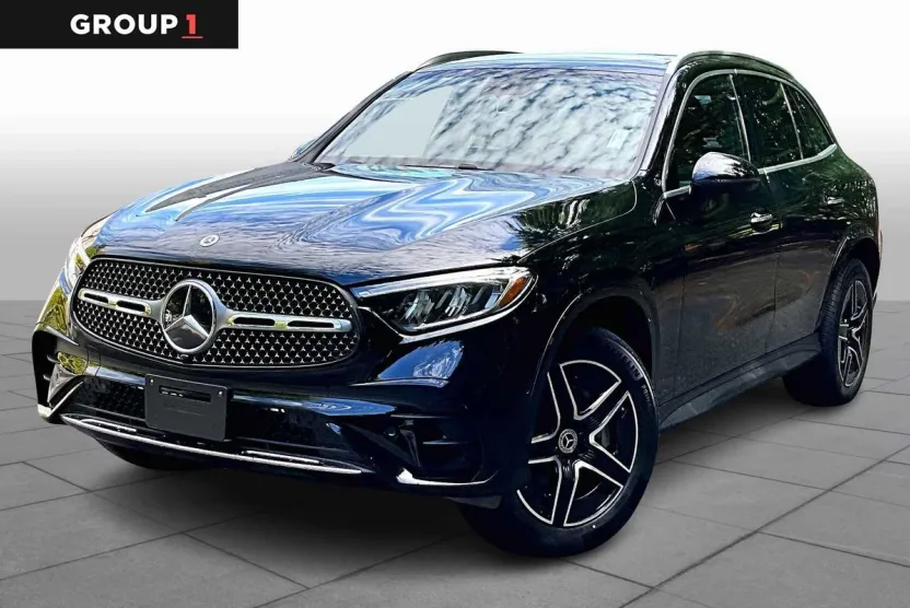 2026 Mercedes Benz GLC 300 4MATIC photo 1