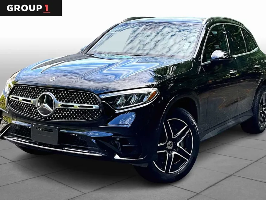 2026 Mercedes Benz GLC 300 4MATIC photo 1