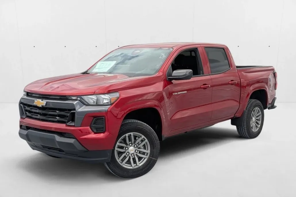 2026 Chevrolet Colorado LT photo 1