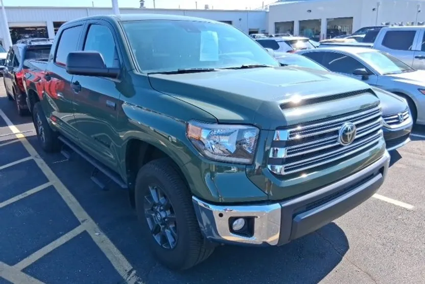 2021 Toyota Tundra SR5 CrewMax photo 1