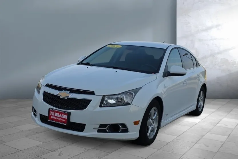 2012 Chevrolet Cruze photo 1