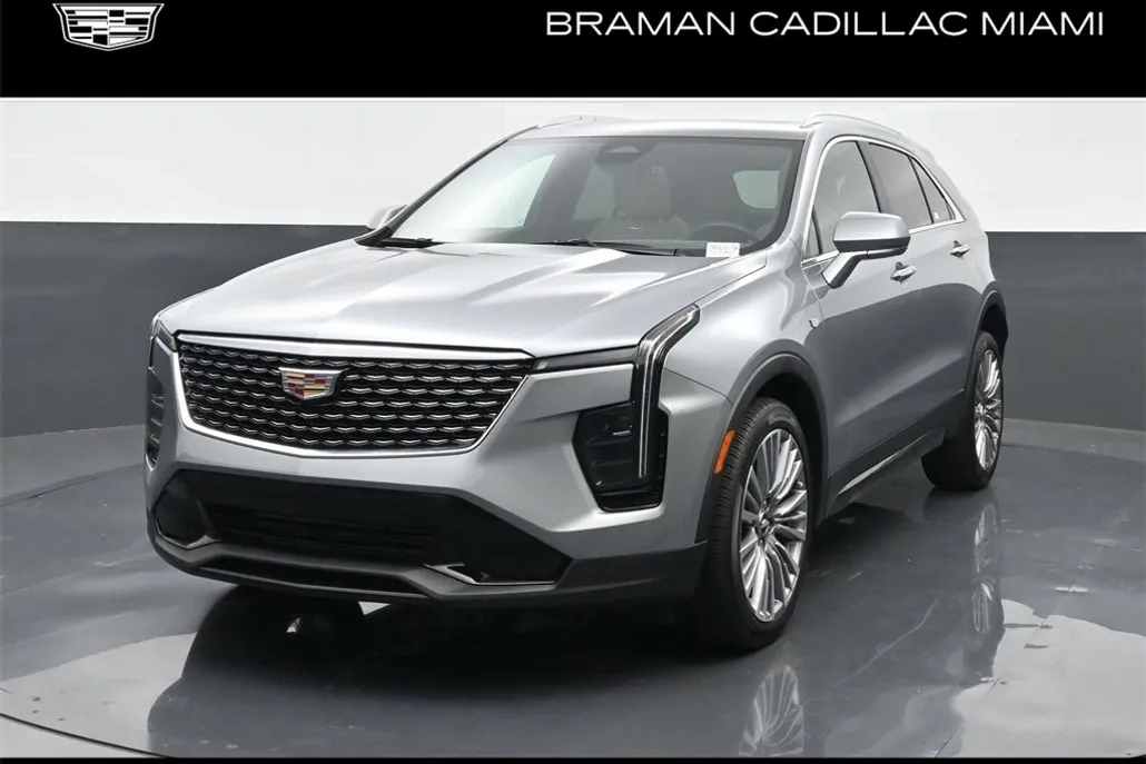 2024 Cadillac XT4 Premium Luxury photo 1