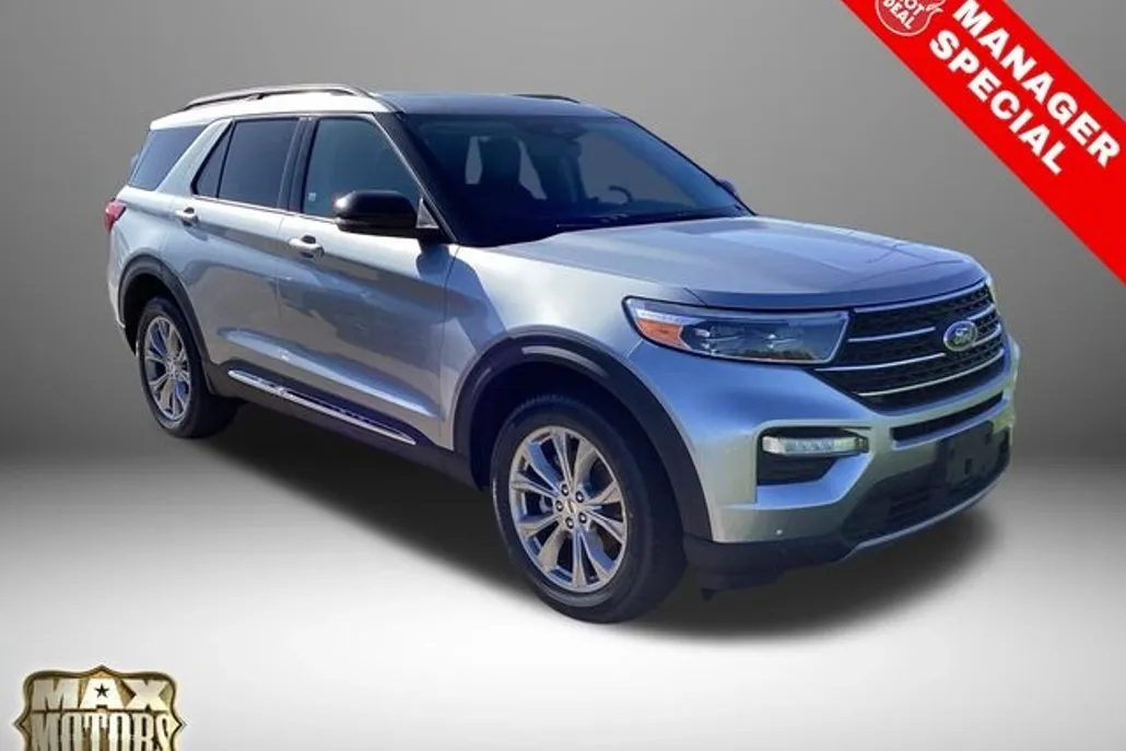 2024 Ford Explorer XLT photo 1