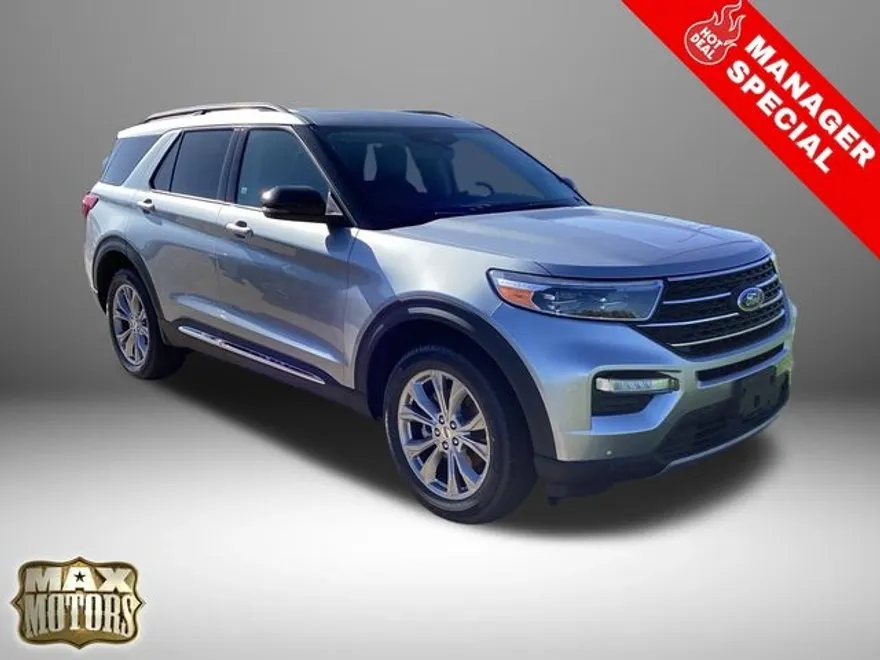 2024 Ford Explorer XLT photo 1