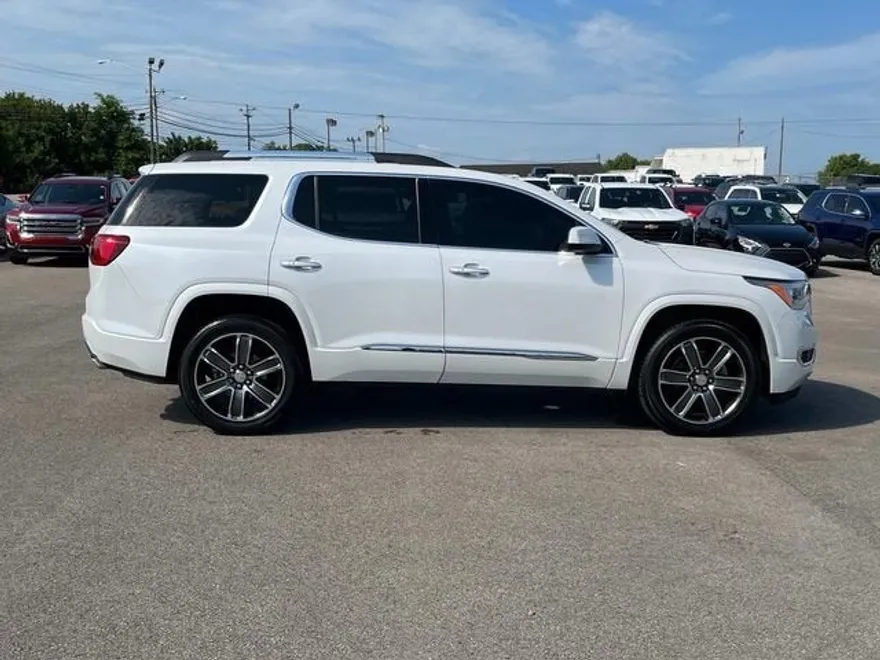 2018 Gmc Acadia Denali photo 1