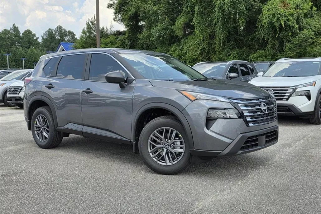 2026 Nissan Rogue S photo 1