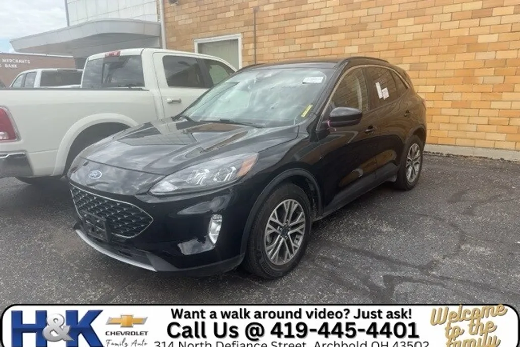 2021 Ford Escape SEL photo 1