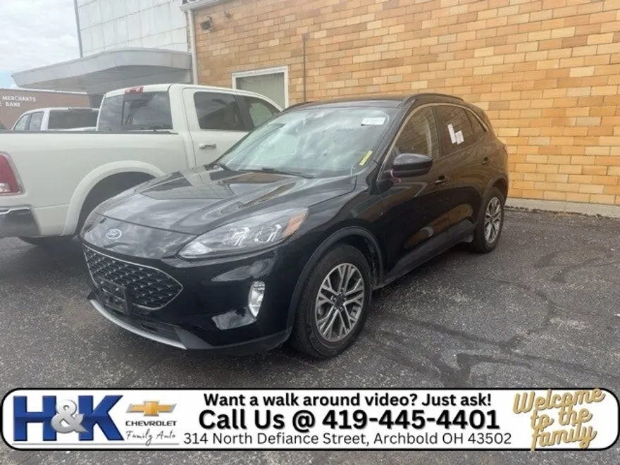 2021 Ford Escape SEL photo 1